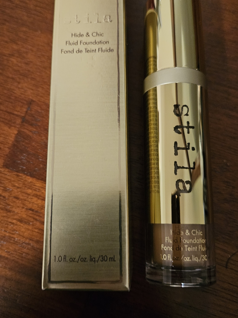 Stila Hide & Chic Fluid Foundation - Tan/Deep 2